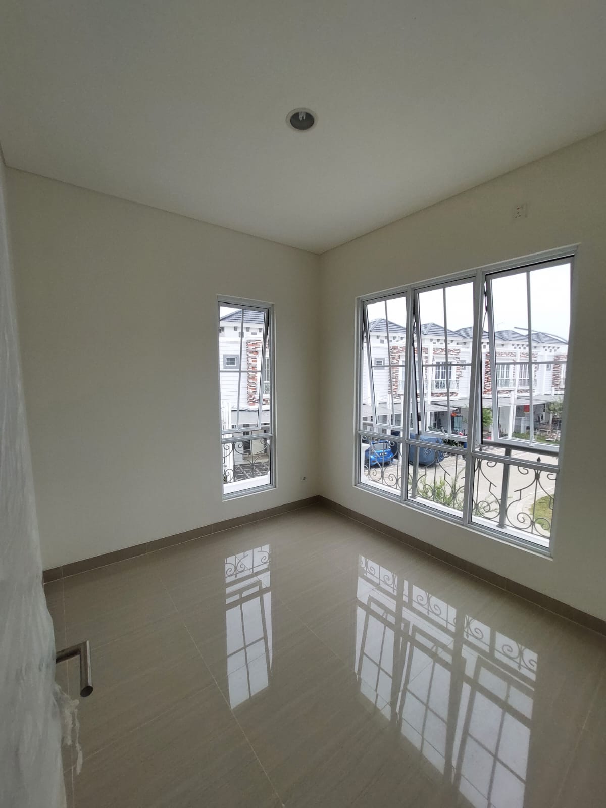 DiSewakan Rumah di Monaco Jababeka Cikarang